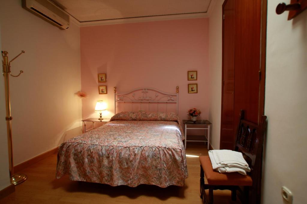 Hostal Jimenez Azuaga Rum bild